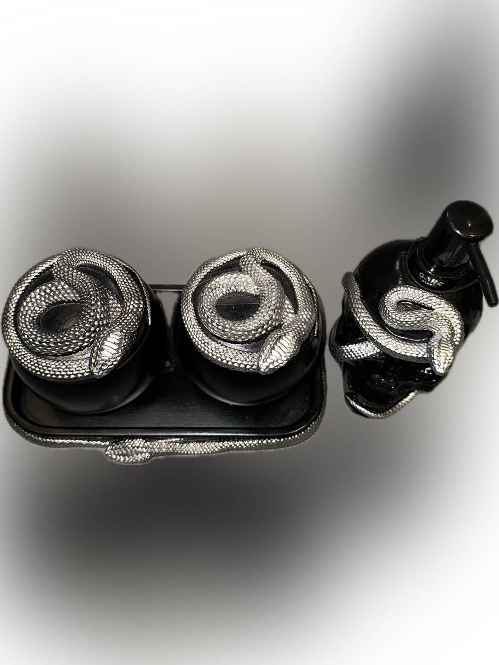 Black Skull Silver Snake Bathroom Set